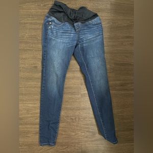 Maternity skinny jeans